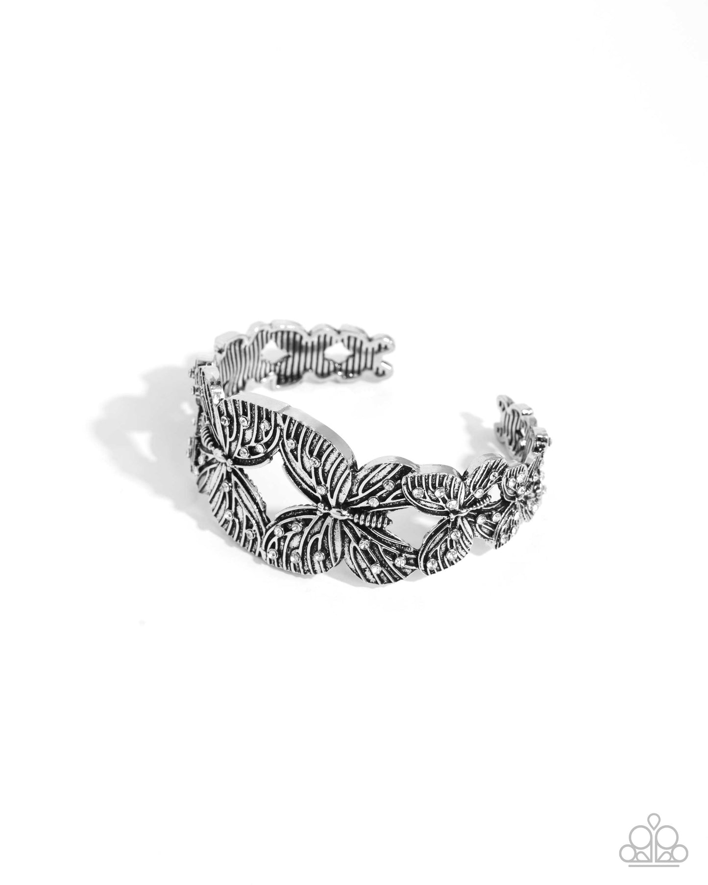 Mariposa Makeover - White