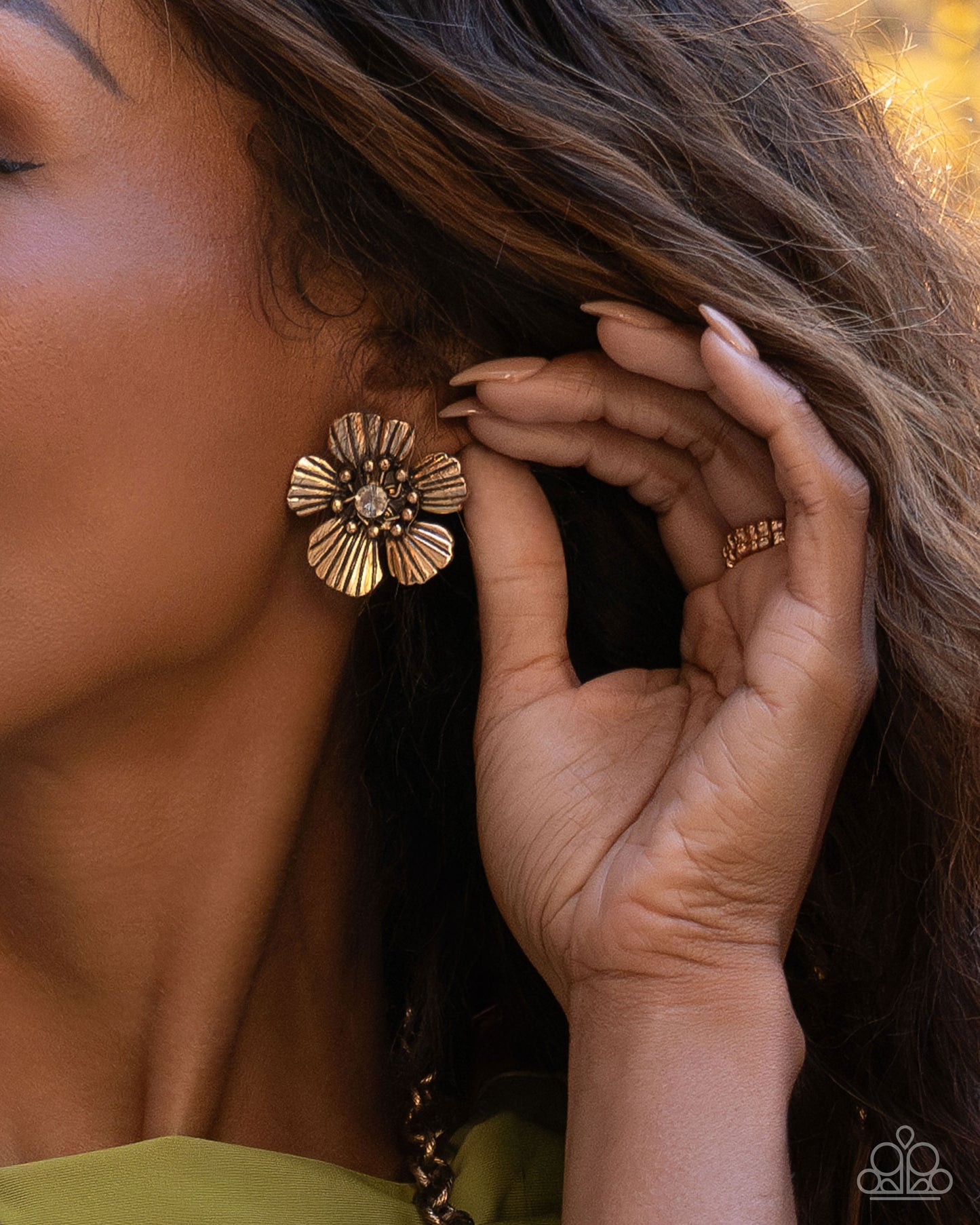 Blossoming Backdrop - Gold PRESALE