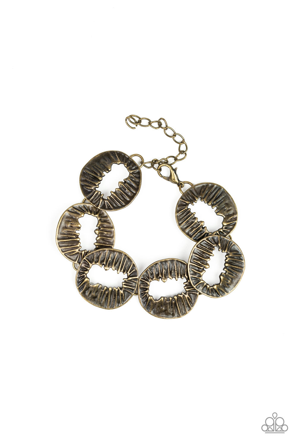 brass, brass jewelry, affordable jewelry, affordable holiday gift, everyday jewelry, trending jewelry, viral jewelry, paparazzi accessories, bracelet, claw clasp bracelet, jewelry stores, jewelry stores near me,