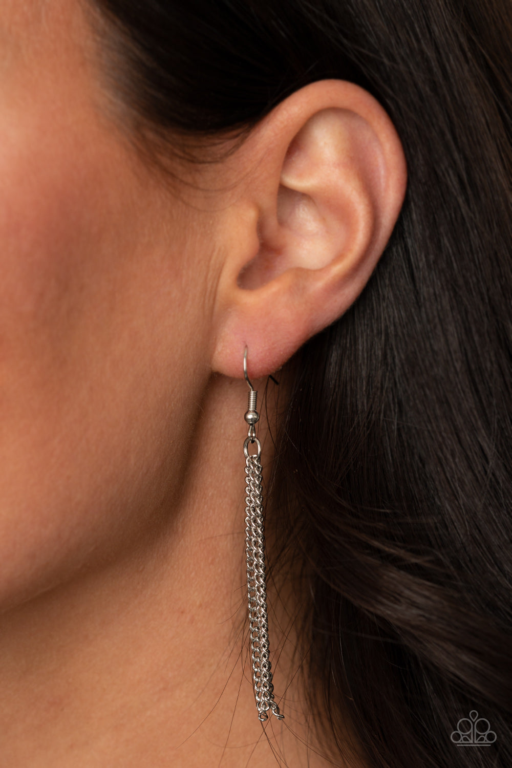 silver, silver jewelry, necklace, long necklace, fringe jewelry, affordable jewelry, affordable holiday gift, everyday jewelry, glitter jewerly, trending jewelry, viral jewelry, paparazzi accessories, jewelry stores, jewelry stores near me,