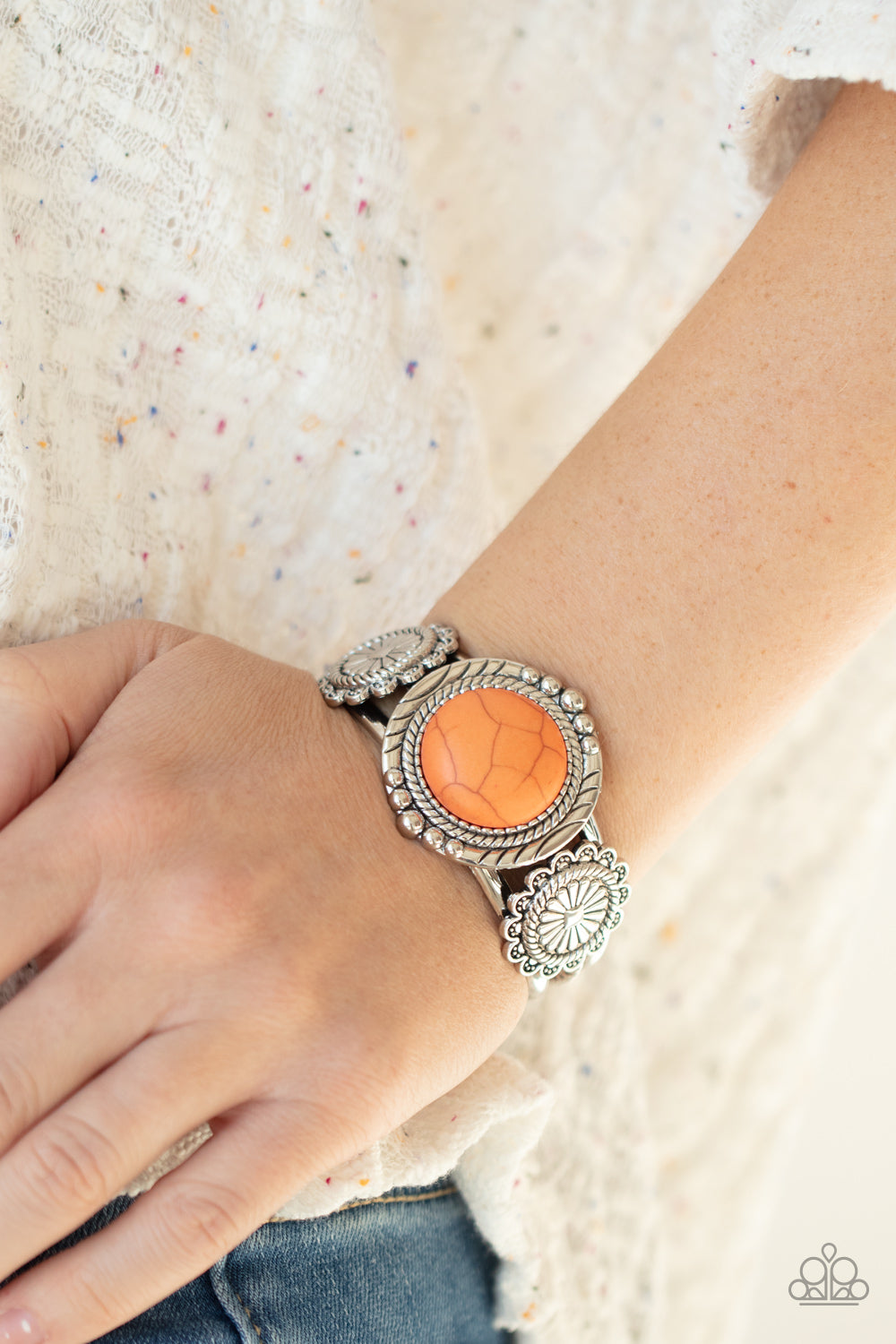 silver, silver jewelry, bracelet, cuff, stone, crackle stone, bohemian jewelry, everyday jewelry, paparazzi accessories, everyday jewelry, tax free, hostess reward, fashion forward jewelry, trending jewelry,