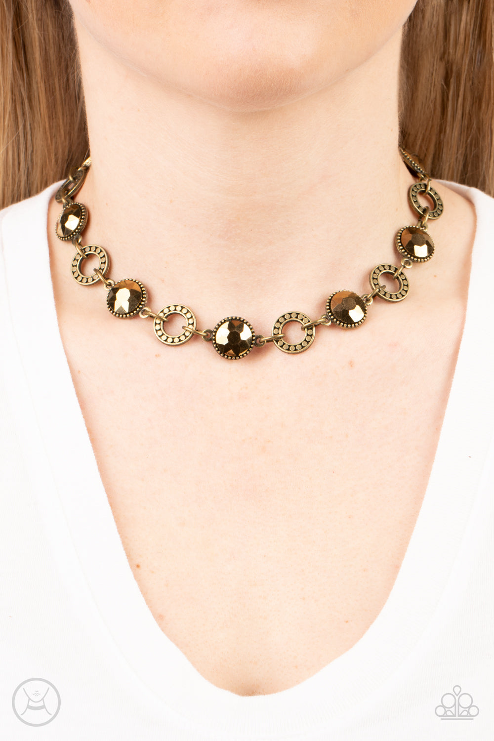 brass, brass jewelry, necklace, medium necklace, affordable jewelry, affordable holiday gift, everyday jewelry, trending jewlery, viral jewelry, paparazi accessories, casual jewelry, tax free jewelry, jewelry stores, jewlery stores near me,
