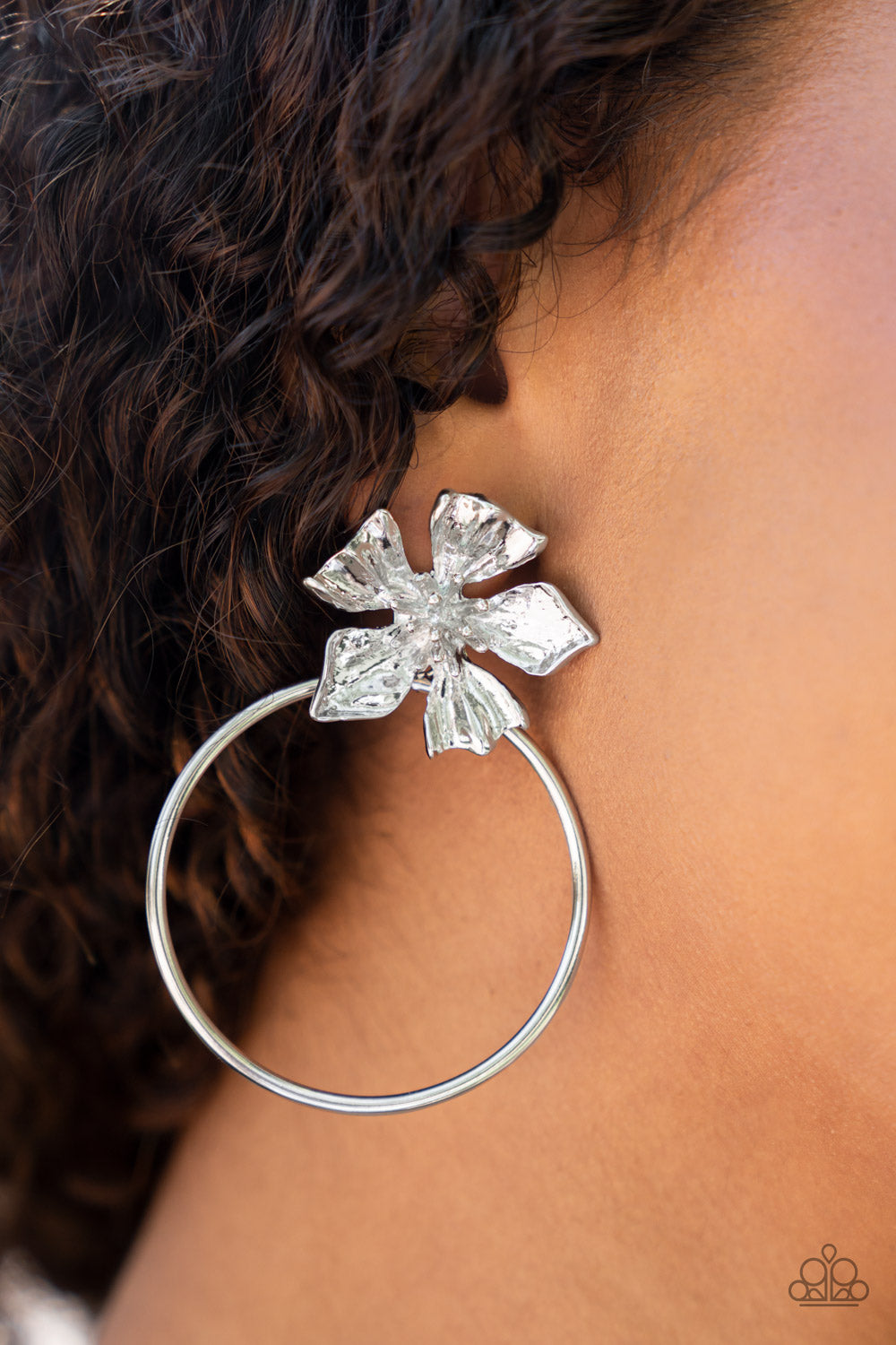 silver, silver jewelry, earrings, post back earring, flower jewelry, paparazzi accessories, affordable jewelry, affordable holiday gift, paparazzi accessories, life of the party exclusive, jewelry stores, jewelry stores near me,