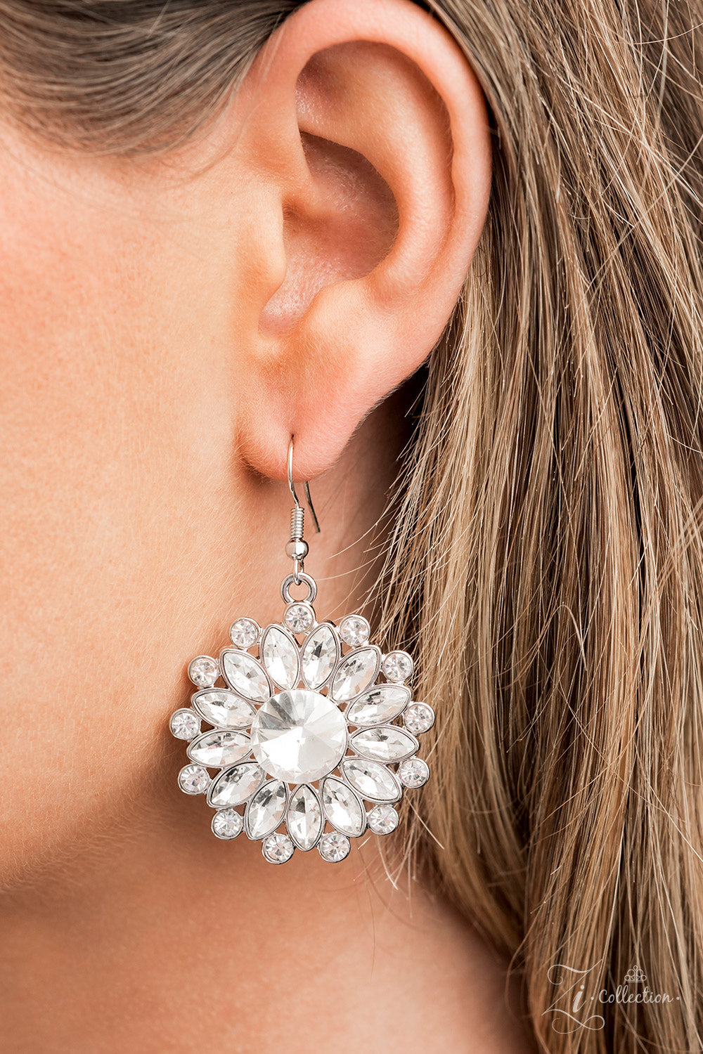 silver, silver jewelry, necklace, medium necklace, zi collection, affordable jewelry, affordable holiday gift, white, white jewelry, paparazzi accessories, jewelry stores, jewelry stores near me, wedding jewelry, viral jewelry, trending jewelry, prom jewelry,