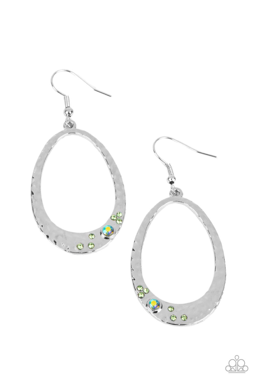 silver, silver jewelry, green, green jewelry, oil spill, oil spill jewelry, affordable jewelry, affordable holiday gift, everyday jewelry, paparazzi accessories, jewelry stores, jewelry stores near me, trending jewelry, viral jewelry,