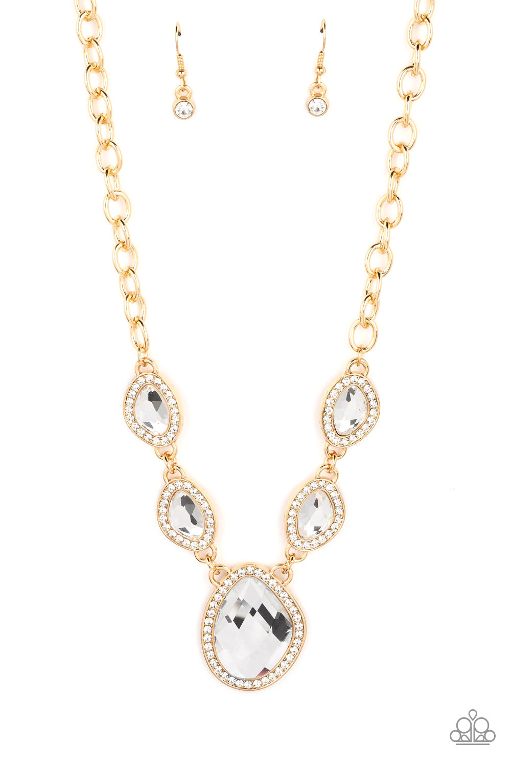 gold, gold jewelry, necklace, medium necklace, affordable jewelry, affordable holiday gift, everyday jewelry, trending jewelry, viral jewelry, paparazzi accessories, jewelry stores, jewelry stores near me, casual jewelry, prom jewelry, wedding jewelry,