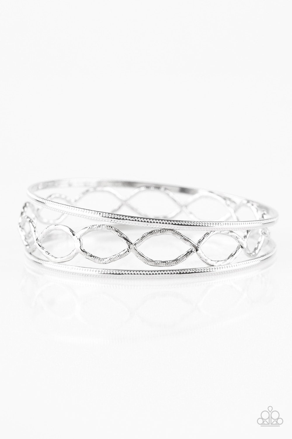 Metal Manic- Silver - Paparazzi Accessories