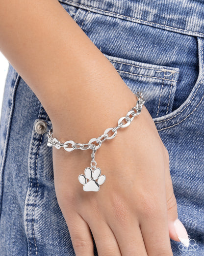 A Moms Best Friend- White PRESALE