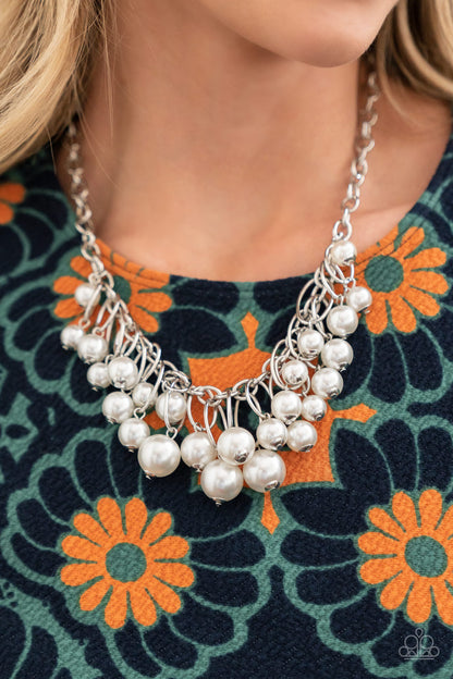 silver, silver jewelry, necklace, medium necklace, pearl, pearl jewelry, affordable jewelry,affordable holiday gift, everyday jewelry, casual jewelry, paparazzi accessories, life of the party exclusive, jewelry stores, jewelry stores near me, 