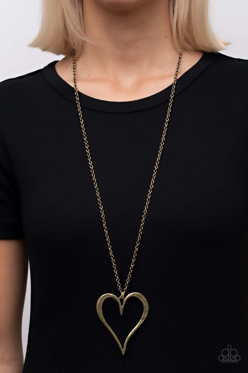 brass, brass jewelry, necklace, long necklace, affordable jewelry, affordable holiday gift, everyday jewelry, paparazzi accessories, heart, heart jewelry, jewelry stores, jewelry stores near me, 