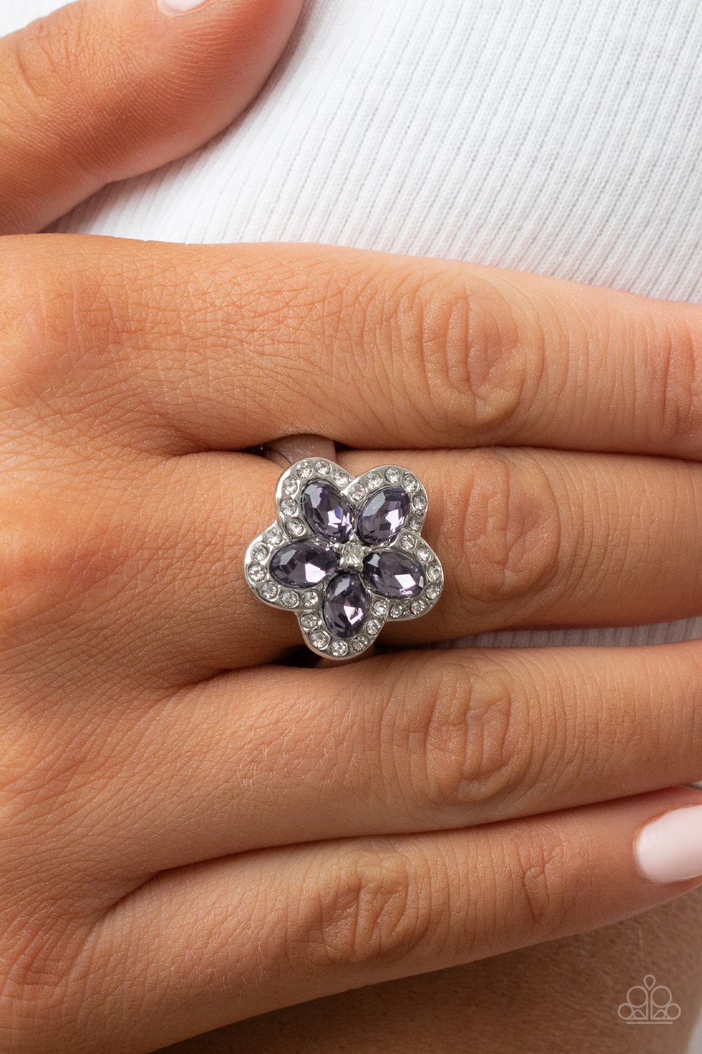 silver, silver jewelry, purple, rhinestone,ring, skinny back, adjustable ring, dainty ring, affordable jewelry, paparazzi accessories, flower, flower jewelry, everyday jewelry, jewelry stores, jewelry stores near me, 