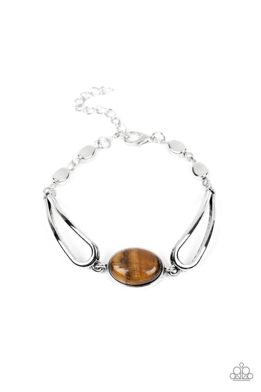 silver, silver jewelry, brown, brown jewelry, affrodable jewelry, affordable holiday gift, everyday jewelry, tigers eye jewelry, boho jewelry, paparazzi accessories, jewelry stores, jewelry stores near me, 