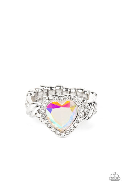 silver, silver jewelry, ring, heart, heart jewelry, affordable jewelry, affordable holiday gift, everyday jewelry, trending jewelry, viral jewelry, paparazzi accessories, casual jewelry,prom jewelry, wedding jewelry, viral jewelry, jewelry stores, jewelry stores near me, 