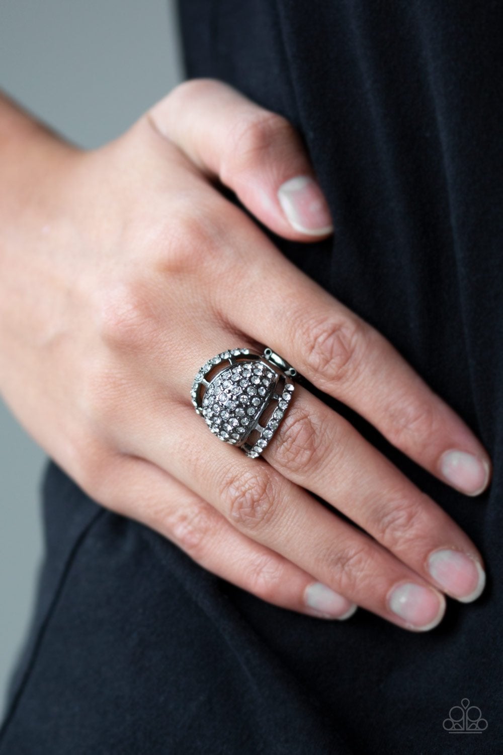 The Seven-Figure Itch Paparazzi Ring - J3: Janets Jammin Jems